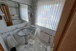 Haus im Haus, 154 m²-Eigent.whg. im MFH mit zus. 72 m² beheizter Nutzfläche im Keller als Büro o.ä. – Wesel (Kreis) – Vorschaubild 16