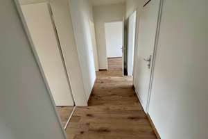 Frisch renovierte 3-Zimmer-Wohnung mit Balkon in SZ-Gebhardshagen – Legdenwiese 1, 38229 Gebhardshagen, Salzgitter – Vorschaubild 5