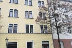 Löffelfertige, möblierte Wohnung mit Charakter: 2-Zimmer-Altbauwohnung in Unterbilk