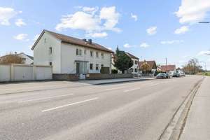Zweifamilienhaus mit PV-Anlage für die große Familie