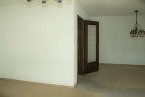 Reihenmittelhaus Oberhaunstadt Ingolstadt und 2 Garagen ohne Provision – Die vollständige Adresse der Immobilie erhältst du vom Anbieter., 85055 Nordost, Ingolstadt – Vorschaubild 4