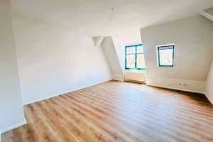 Charmante 2‑Raum‑Wohnung mit neuer Einbauküche – frisch saniert