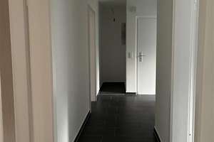 Kernsanierte 3-Zimmer-Wohnung mit Balkon und Einbauküche – 81241 Pasing, München – Vorschaubild 5