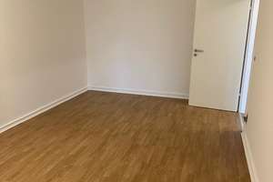 Attraktive Terrassenwohnung in zentraler Top-Lage mit urbanem Flair – Barbarossastraße 26, 41061 Gladbach, Mönchengladbach – Vorschaubild 8
