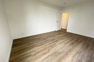 Renovierte 3-Zimmer-Wohnung: moderne Ausstattung, Balkon, neues Wannenbad, separate Küche, sep. WC – Friedensstraße 114a, 51145 Urbach, Köln – Vorschaubild 18