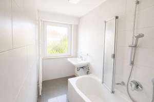 Salach/ab sofort: 3-ZKB-Whg. im 1. OG in 3FH, ruhig, zentral, gepflegt, Garten, Garage – Die vollständige Adresse der Immobilie erhältst du vom Anbieter., 73084 Salach – Vorschaubild 10