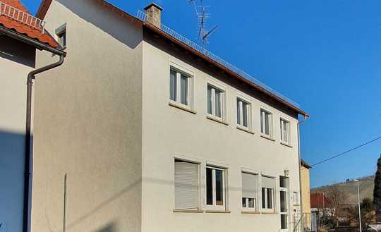 Gepflegtes Zwei-/Dreifamilienhaus in Metzingen-Neuhausen