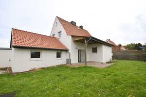 Charmantes Einfamilienhaus in Feldrandlage! – Peine (Kreis) – Vorschaubild 1