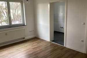 Frisch sanierte 2 Zimmerwohnung mit Tageslichtbad – Homburger Str. 3, 65197 Wiesbaden – Vorschaubild 4