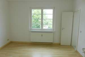 SONNIGE 3 RAUM WOHNUNG MIT BALKON + EINBAUKÜCHE – Die vollständige Adresse der Immobilie erhältst du vom Anbieter., 1237 Prohlis-Nord, Dresden – Vorschaubild 3