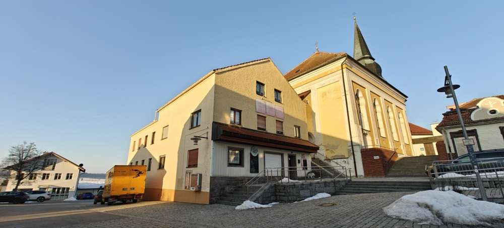 sanierungsbedürftiges Wohn- u. Geschäftshaus in zentraler Lage - 764, Dingolfing Landau Kreis – Bild 1