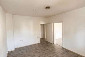 Helle 2-Zimmer-Wohnung mit Keller in Oberhausen – Die vollständige Adresse der Immobilie erhältst du vom Anbieter., 46047 Borbeck, Oberhausen – Vorschaubild 2
