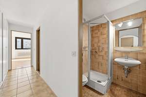 Property thumbnail 12