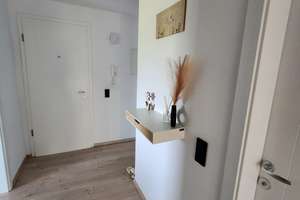 Großzügig geschnittene 2 ZKB mit großem Balkon im Süden von Bobingen – Am Wiesenhang 2, 86399 Bobingen – Vorschaubild 6