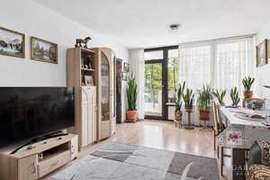 Vermietete 2-Zimmer-Wohnung mit großzügigem Süd/Ost-Balkon und Tiefgaragenstellplatz – Die vollständige Adresse der Immobilie erhältst du vom Anbieter., 81739 Neuperlach, München – Vorschaubild 2
