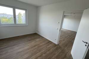 Wohlfühl-Wohnung. Erstbezug. – Teterower Ring 47, 12619 Hellersdorf, Berlin – Vorschaubild 4