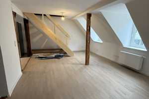 Altbauwohnung in bester Innenstadtlage! – Karlsruhe – Vorschaubild 2