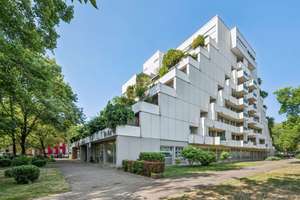 Attraktive lichtdurchflutete Wohnung mit großem Balkon