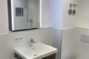 Wunderschöne möblierte 1-Zimmer Wohnung mit Balkon in absolut ruhiger Lage – Bierbaumstraße 1, 81243 Pasing, München – Vorschaubild 3