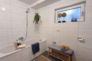 Schöner Bungalow als Ein- oder Zweifamilienhaus  -PROVISIONSFREI- – Ulmenweg 1/1, 75417 Mühlacker – Vorschaubild 3