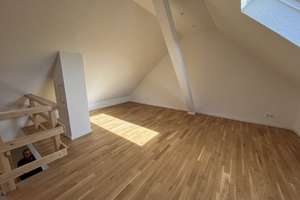 Traumhaftes Wohnen * 2 Zimmer-Maisonette-Wohnung mit Balkon!!! – Hedelfingerstr 160, 70329 Hedelfingen (Ortsteil), Stuttgart – Vorschaubild 12