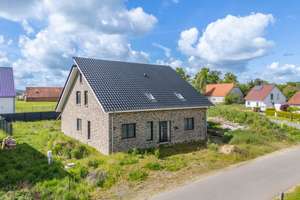 Energieeffizienz trifft Eleganz: Ihr modernes Heim erwartet Sie – Die vollständige Adresse der Immobilie erhältst du vom Anbieter., 49152 Bad Essen – Vorschaubild 2