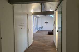Exklusive 3,5-Zimmer-Dachgeschosswohnung mit Loggia, EBK und Stellplatz in Stuttgart – Werastraße 135, 70190 Stöckach, Stuttgart – Vorschaubild 6