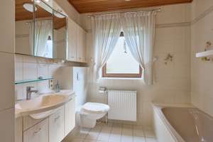 Großzügiges Einfamilienhaus mit Einliegerwohnung, Sauna & großem Grundstück in Langenselbold – Die vollständige Adresse der Immobilie erhältst du vom Anbieter., 63505 Langenselbold – Vorschaubild 12
