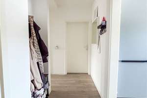 Moderne 3-Zimmer-Wohnung mit Loggia & Einbauküche in Düsseldorf-Unterrath – Mintarder Weg 21, 40472 Unterrath, Düsseldorf – Vorschaubild 3