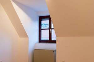 didem® | 3-Zimmer-Dachgeschosswohnung als WG zu vermieten – Die vollständige Adresse der Immobilie erhältst du vom Anbieter., 86154 Kriegshaber, Augsburg – Vorschaubild 8