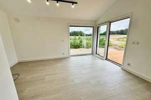 Kaufen günstiger als Mieten!
Ab monatl. 855 Euro
Bungalow, energieeffizient, förderfähig nach KFW  – Die vollständige Adresse der Immobilie erhältst du vom Anbieter., 30455 Mitte (Ortsteil), Hannover – Vorschaubild 12