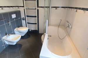 Einfamilienhaus mit zwei Garagen und großer Balkonterrasse – 99869 Seebergen – Vorschaubild 5