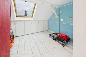 Vielseitige Doppelhaushälfte mit zwei Wohneinheiten, Garten, kleinem Pool & Sauna – sofort verfügbar – Die vollständige Adresse der Immobilie erhältst du vom Anbieter., 73262 Reichenbach an der Fils – Vorschaubild 17