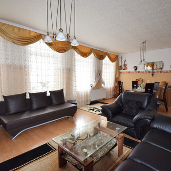 Solides und gepflegtes Mehrfamilienhaus in zentraler Lage!