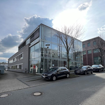 Erdgeschossfläche im Technologiequartier mit Terrasse!