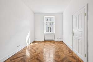 München Bestlage: 6-Zimmer-Altbauwohnung im Denkmalschutz mit Balkon und Luxusküche – Die vollständige Adresse der Immobilie erhältst du vom Anbieter., 81541 Obere Au, München – Vorschaubild 14