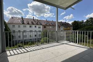 Befristung! 3-Zimmer-Wohnung mit großem Balkon und Garten + EBK