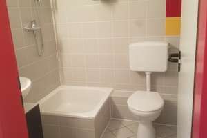 Gepflegte 1-Raum-Wohnung mit Einbauküche in Siegen – Die vollständige Adresse der Immobilie erhältst du vom Anbieter., 57072 Bürbach, Siegen – Vorschaubild 4