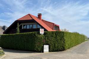 Attraktives, freistehendes Einfamilienhaus mit ELW in Meckenheim-Ersdorf – Die vollständige Adresse der Immobilie erhältst du vom Anbieter., 53340 Meckenheim – Vorschaubild 3