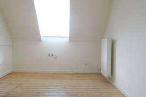Wunderschöne 3-Zi Altbauwohnung mit grossem Dachboden – Die vollständige Adresse der Immobilie erhältst du vom Anbieter., 65195 Westend / Bleichstraße, Wiesbaden – Vorschaubild 6