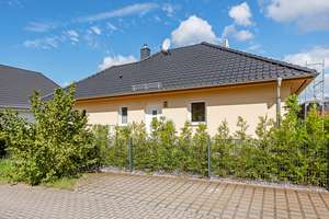 Hochwertiger Bungalow mit ausgebautem Dachgeschoss in familienfreundlicher Lage – neuwertig & modern – Grunewaldstr. 16, 15711 Königs Wusterhausen – Vorschaubild 1