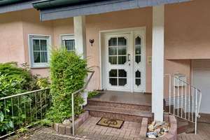 Einfamilienhaus in ruhiger und idyllischer Lage
- Ein Zuhause mit Herz in bester Lage von Rodgau - – Die vollständige Adresse der Immobilie erhältst du vom Anbieter., 63110 Rodgau – Vorschaubild 5