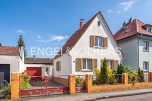 Charmantes Zweifamilienhaus mit nostalgischem Flair in ruhiger Wohnlage von Mörfelden-Walldorf