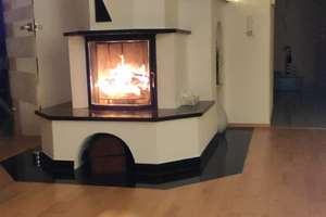 Helle 3,5-Zimmer-Wohnung, EBK, Kamin, Terrasse, Garten, Garage, Stellplatz uvm