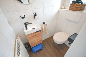 Moderne Doppelhaushälfte mit Wintergarten, Einbauküche und Garage in ruhiger Lage von Roisdorf – Die vollständige Adresse der Immobilie erhältst du vom Anbieter., 53332 Bornheim – Vorschaubild 5