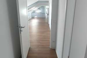 5 1/2 Zimmer Dachgeschosswohnung mit großzügiger Loggia - PROVISIONSFREI - – Dieselstr. 28-30, 70469 Feuerbach-Ost, Stuttgart – Vorschaubild 12