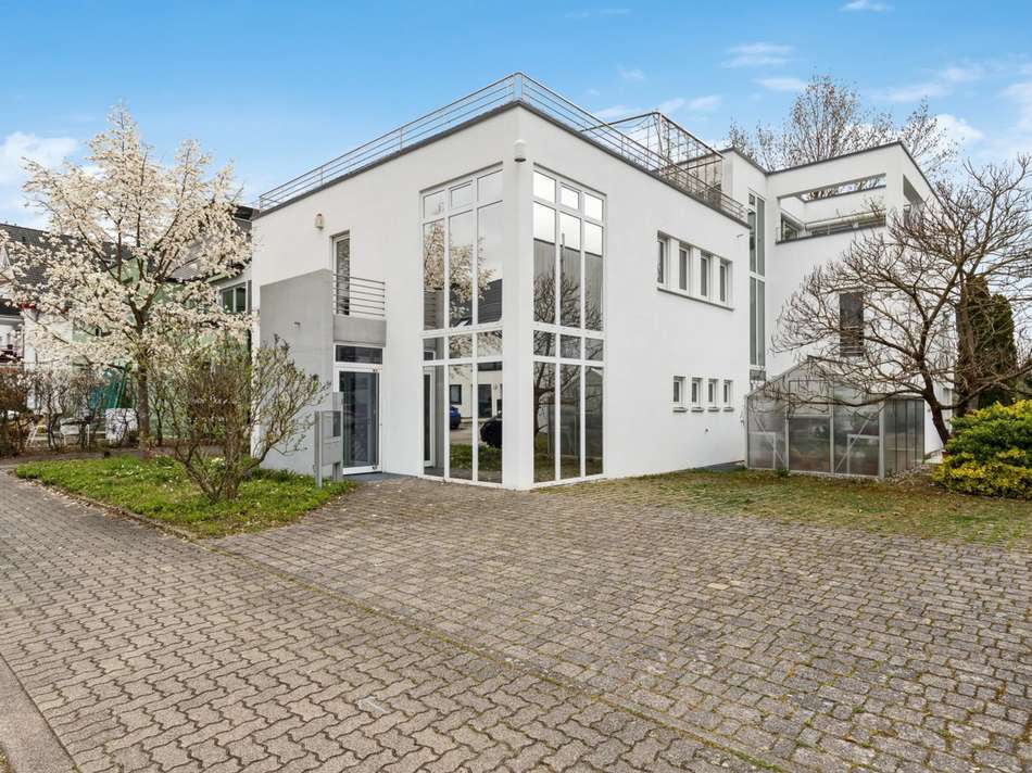 Straßenansicht