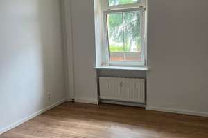 Schöne 3-Zimmer-Wohnung mit Balkon in ruhiger Lage! – Beethovenstraße 43, 9130 Sonnenberg, Chemnitz – Vorschaubild 1