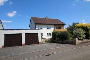 Großzügiges Zweifamilienhaus mit einem traumhaften Grundstück Neu-Ulm/Gerlenhofen