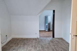 66 qm Licht und Raum im Dach mit Balkon – Sauerlandstraße 7, 33647 Brackwede, Bielefeld – Vorschaubild 3